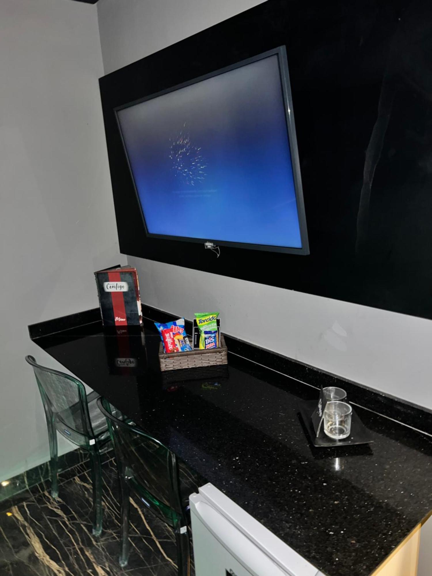 Motel Contigo กัวรูยุส ภายนอก รูปภาพ