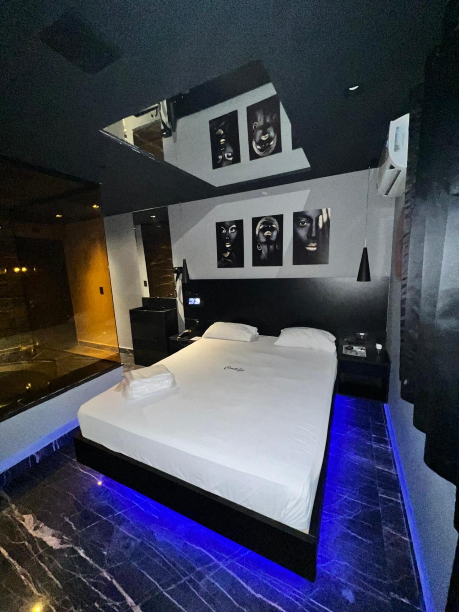 Motel Contigo กัวรูยุส ภายนอก รูปภาพ